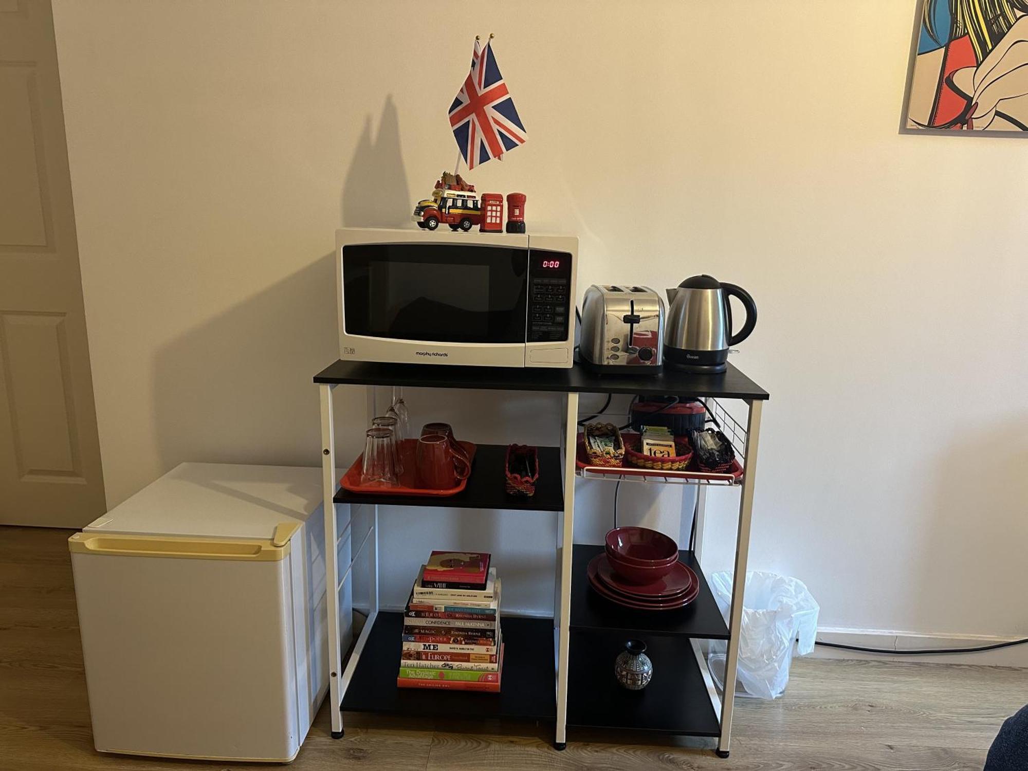 Modern, Large Independent Room With En-Suite Bathroom In Private Owned Apartment London Eksteriør billede